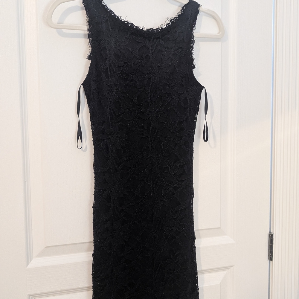 Jump apparel by Wendye Chaitin Elegant Black Lace Mini Dress